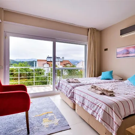 Feriehus Maximus - Solo 4 Bedroom Sea View Private