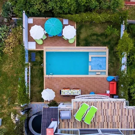 Feriehus Maximus - Solo 4 Bedroom Sea View Private